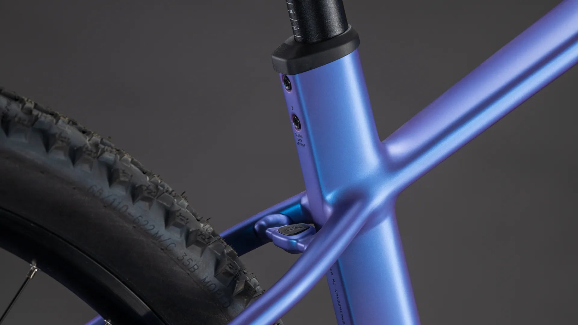 Cube Reaction Hybrid ONE 600 blueiris´n´reflect 2026