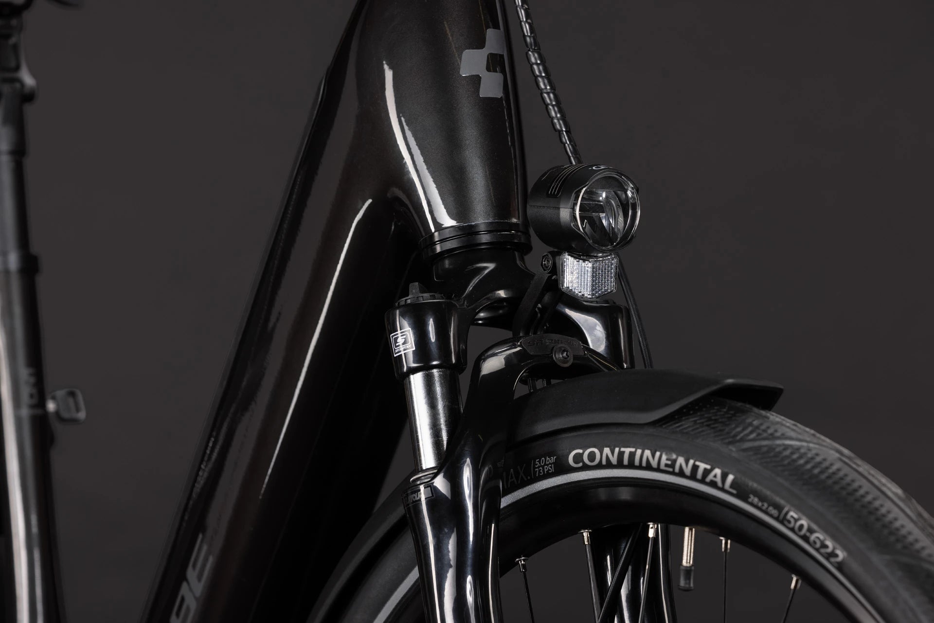 Cube Supreme Hybrid Comfort ONE 600 gunmetal´n´reflex EE 2027