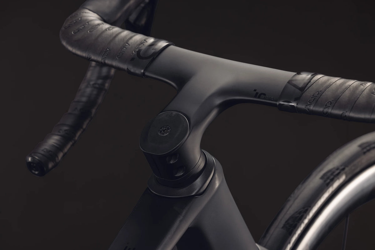 Cube Cube Agree C:62 Pro carbon´n´black 2027