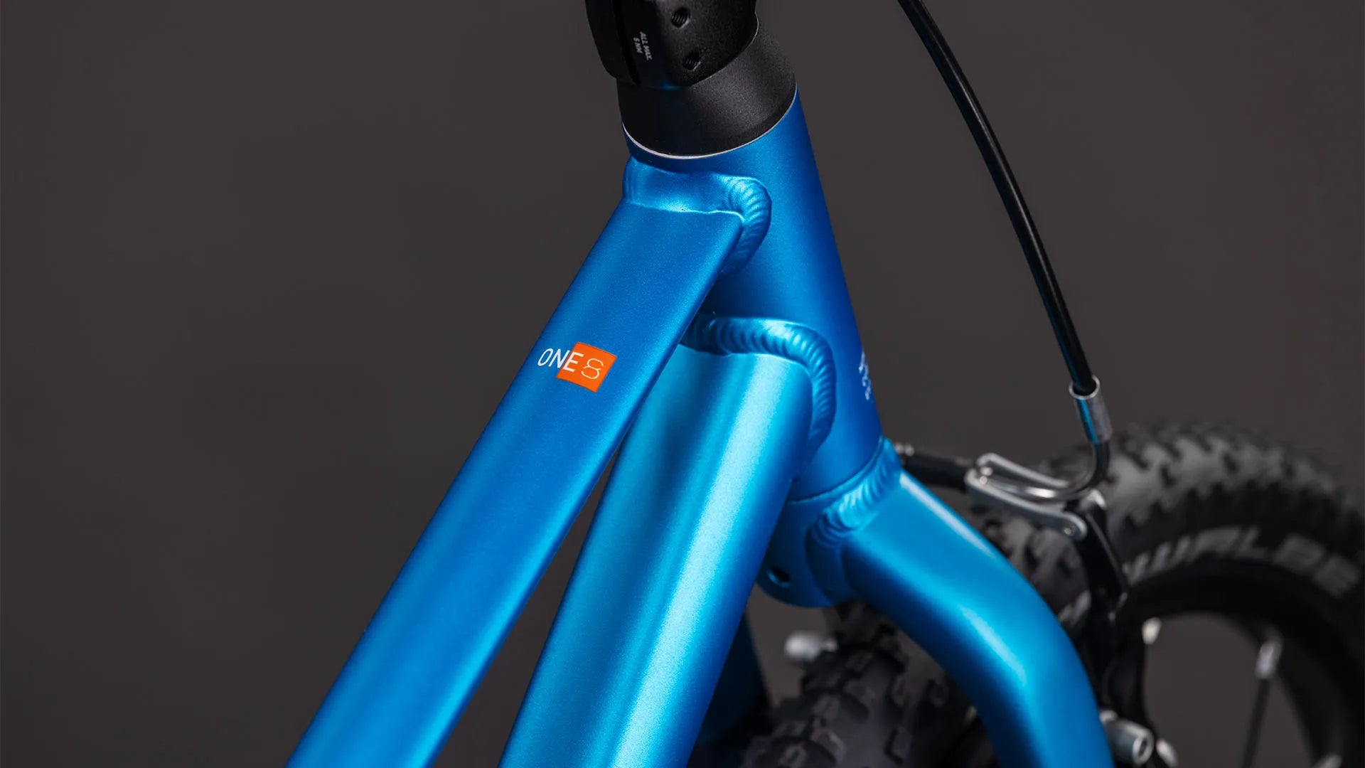 Cube Numove 180 topasblue´n´nebula 2027