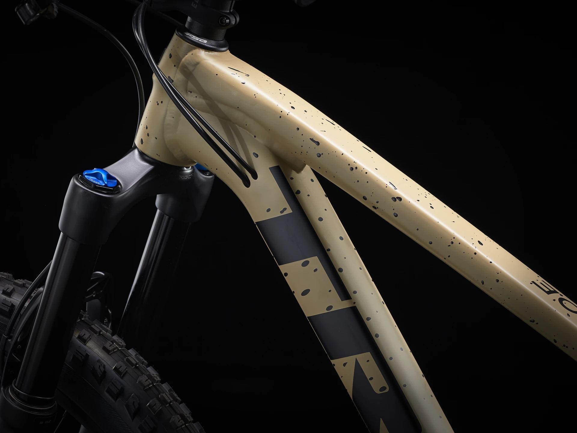 Trek Roscoe 9 Matte Quicksand to Olive Fade/Black