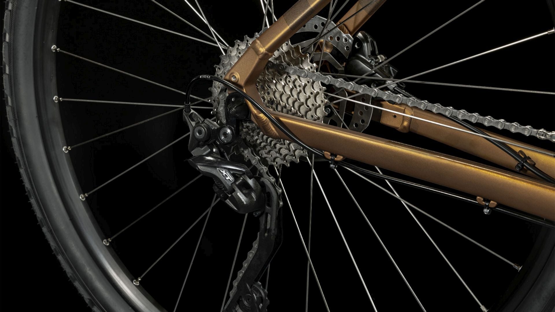 Cube Nature Pro gold´n´black Trapez