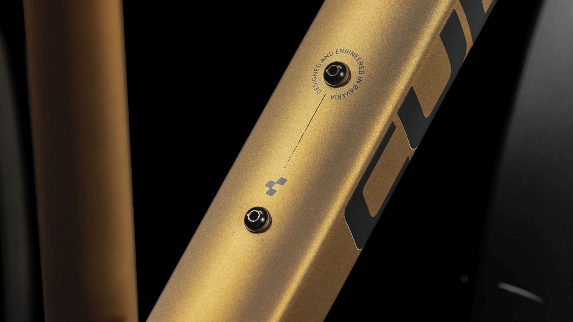 Cube Nature Pro Allroad gold´n´black Trapez
