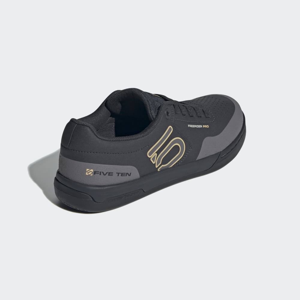 FiveTen Freerider Pro - Liquid-Life #Wähle Deine Farbe_CARBON/CHACOA/OAT