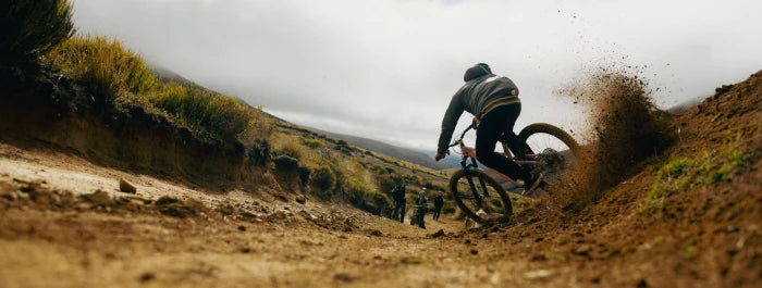 Specialized Status Beratung und kaufen bei Liquid-Life.de Entdecke dein neues Enduo Downhill Mountainbike
