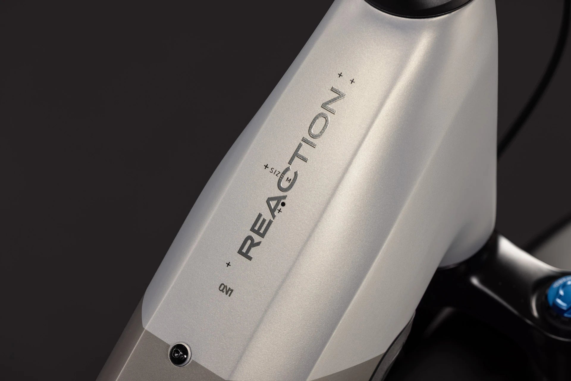 Cube Reaction Hybrid ONE 720 FE pearlsilver´n´chrome EE 2027