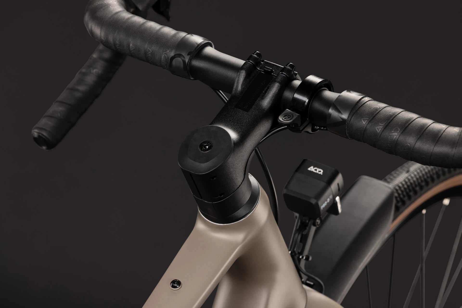Cube Nuroad One FE wood´n´grey 2027