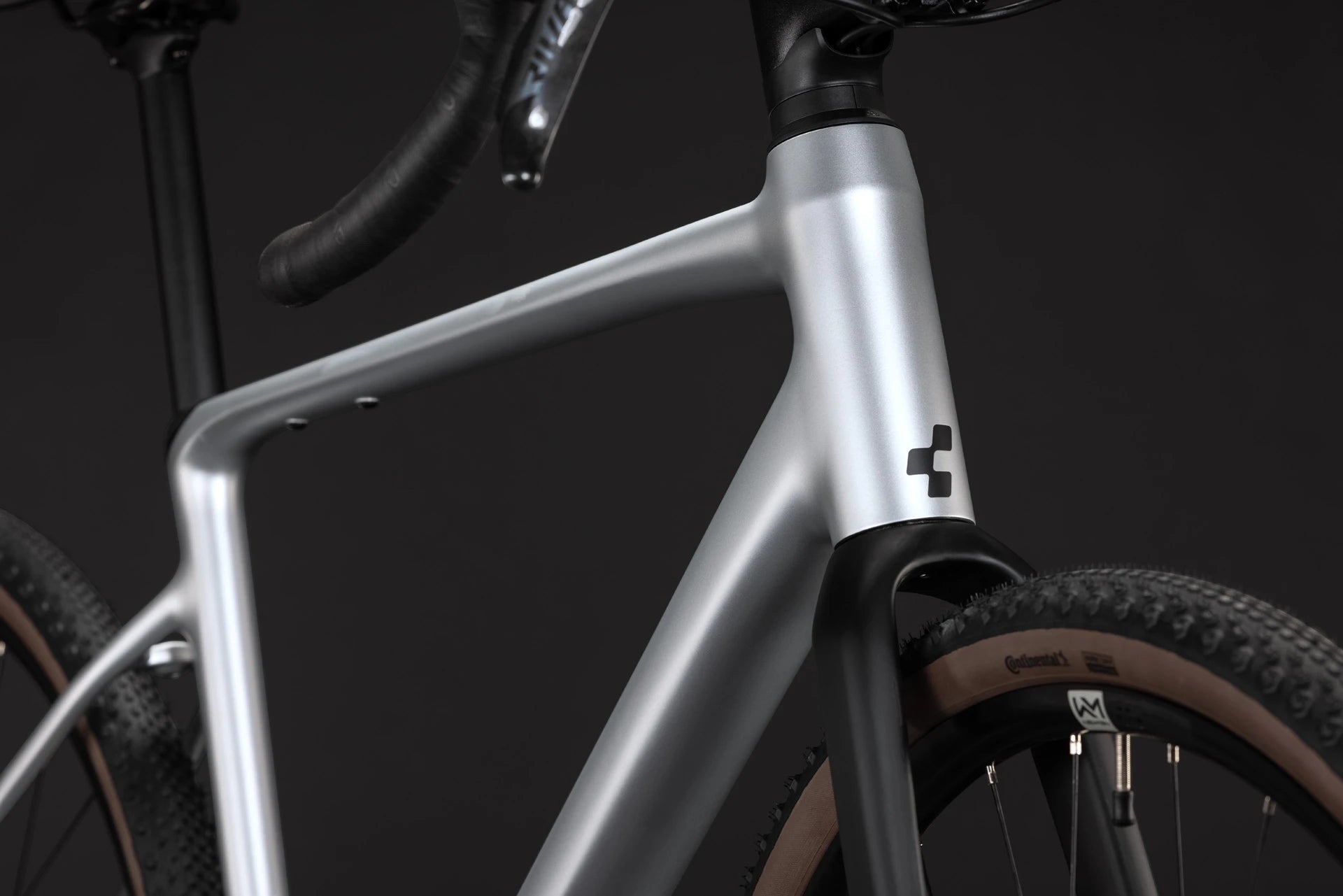 Cube Nuroad SLX spaceship´n´cmyk 2027