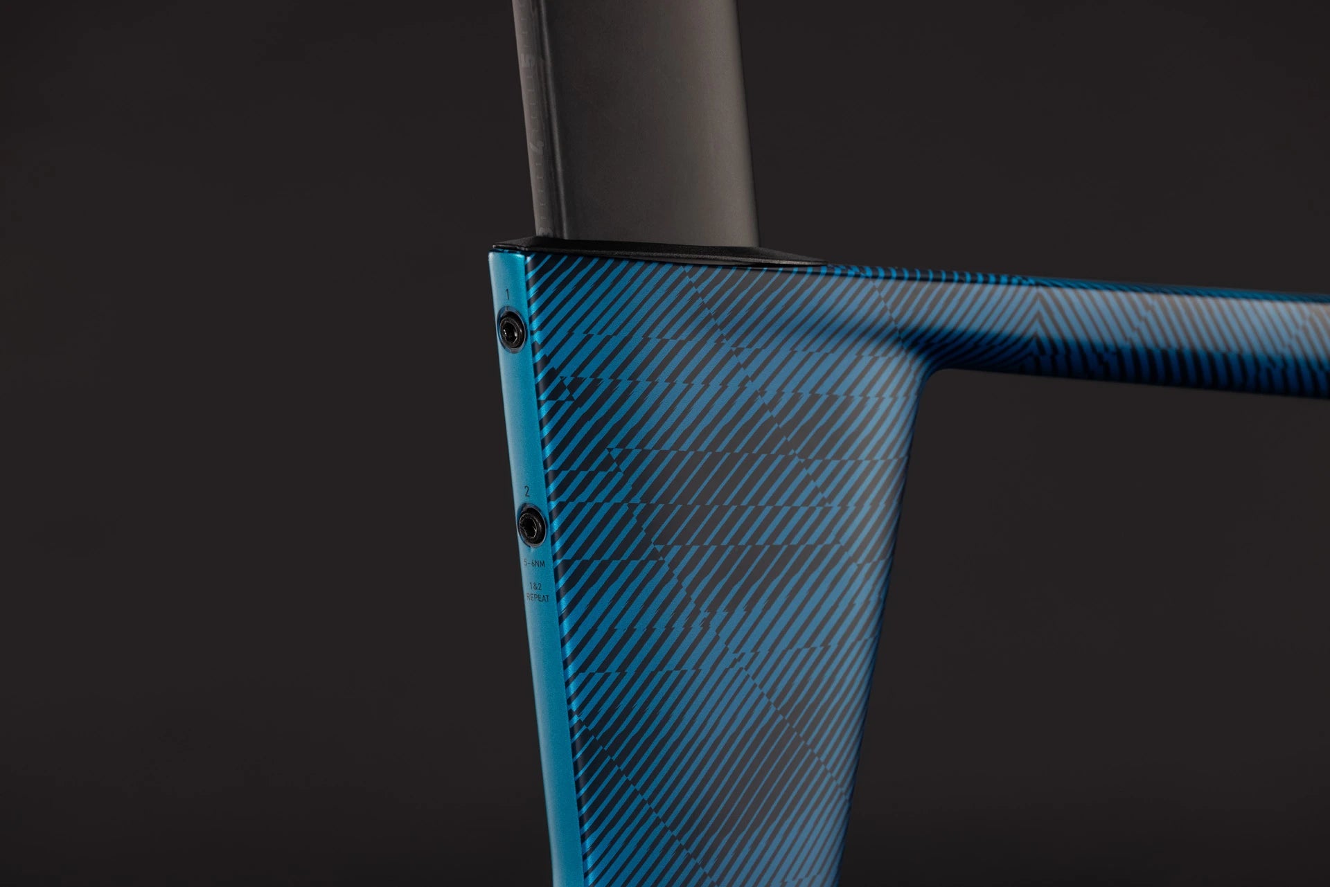 Cube Aerium C:68X Frameset liquidbluegrid´n´chrome 2027