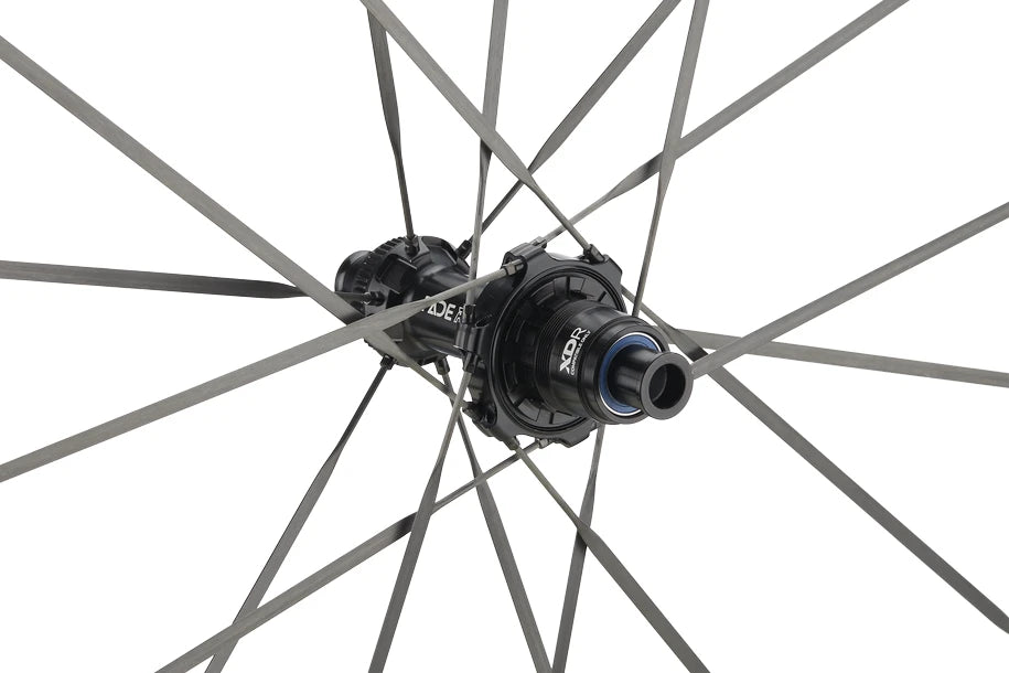 Newmen Laufrad Streem C.38 VONOA 622 FADE R 12x142 SH - Liquid-Life #Wähle Deine Farbe_Black