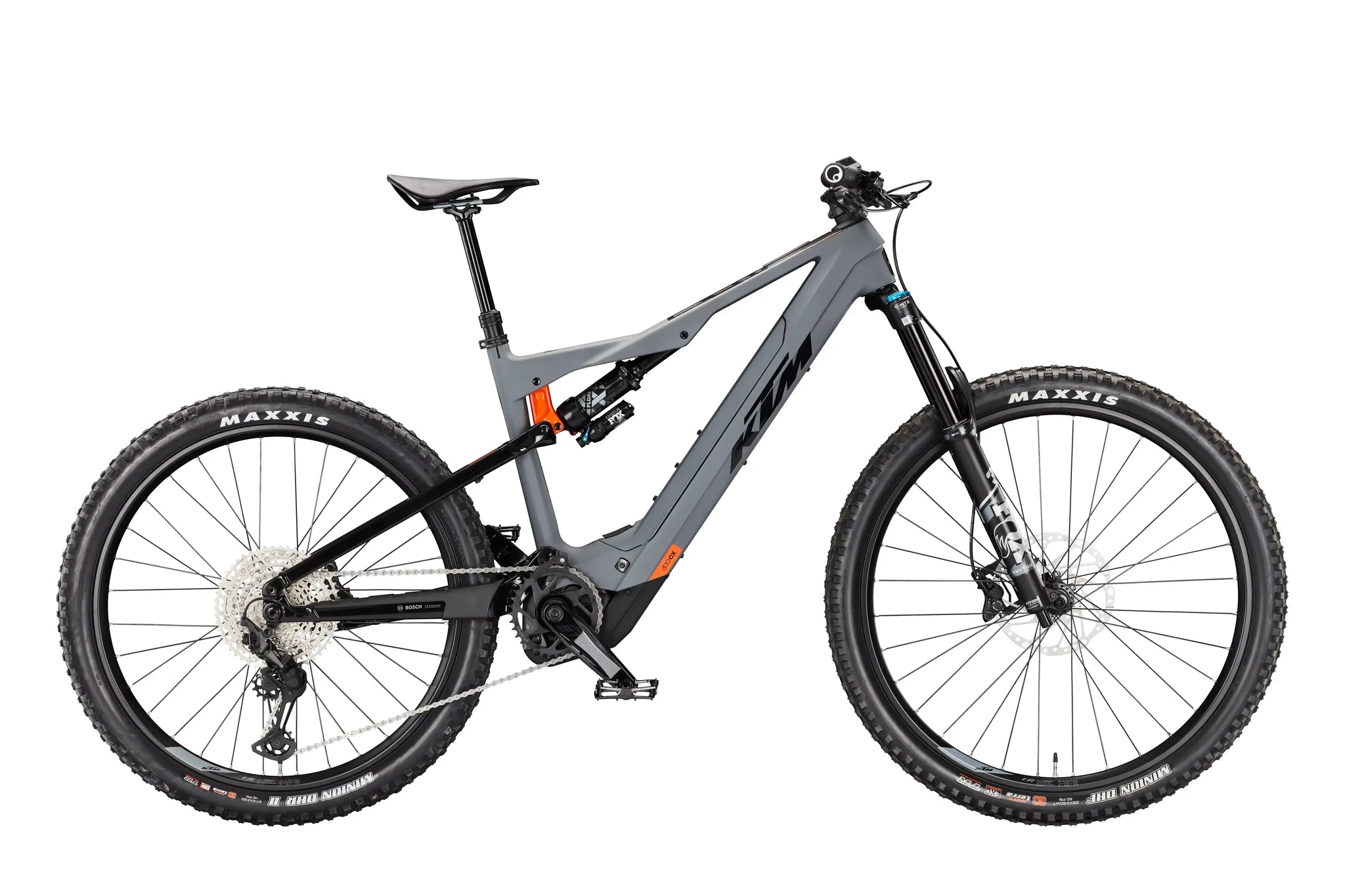 Graues KTM E-Mountainbike mit robustem Rahmen, Maxxis-Reifen, für Offroad geeignet. Ideal für Radfahrer im Gelände.