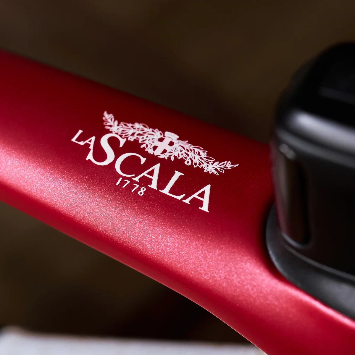 Colnago C72 La Scala Road Disc SuperRecord Special Edition white/red 2026