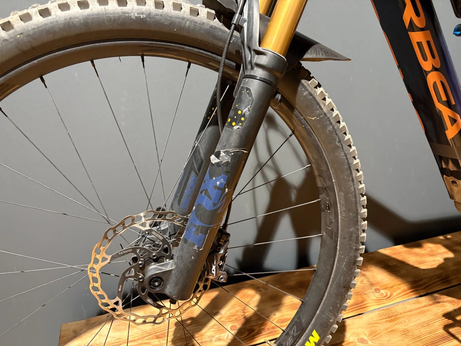 Orbea Rise M10 Coal Blue - Red Gold | Gebrauchtrad | L - Liquid-Life