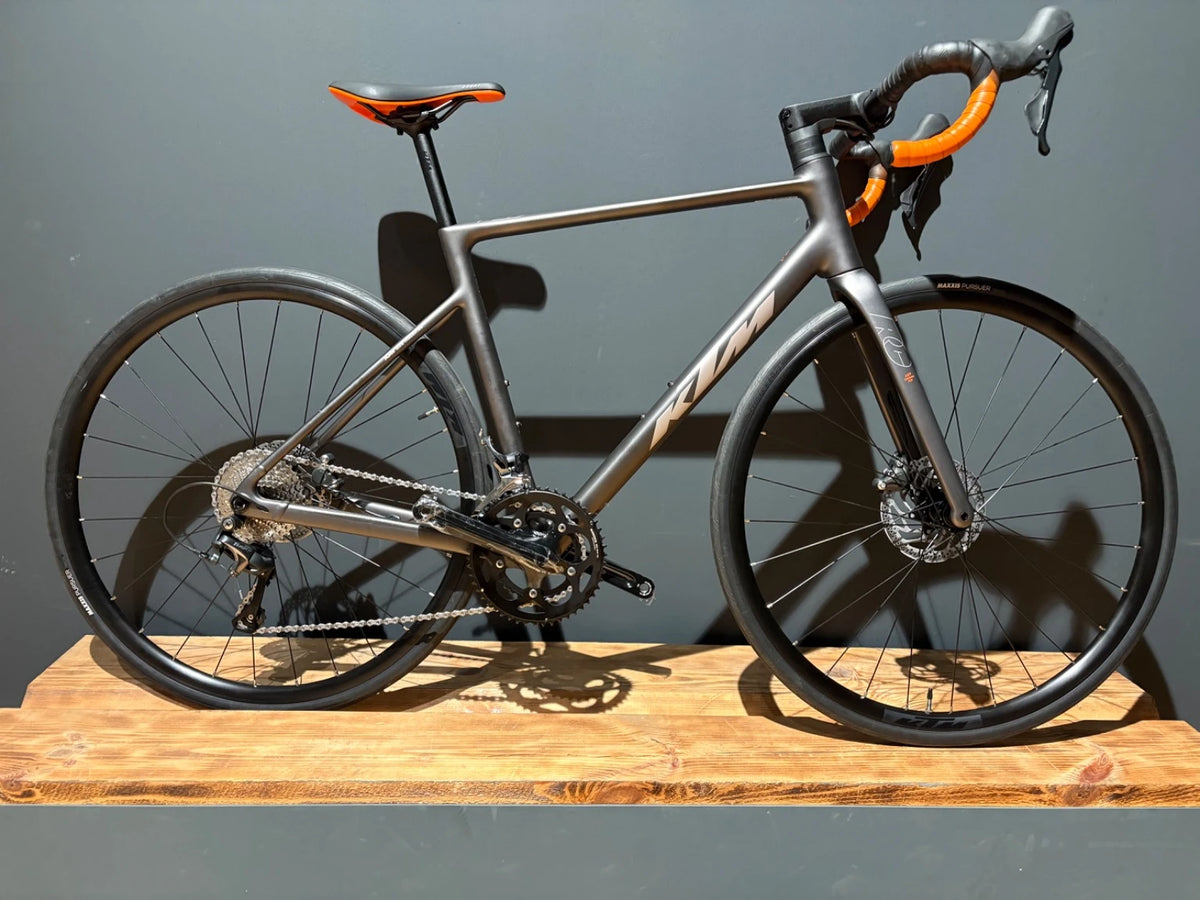 KTM Revelator 15 Moon Rock Matt 2026 | Rennrad | B-Ware | Liquid-Life