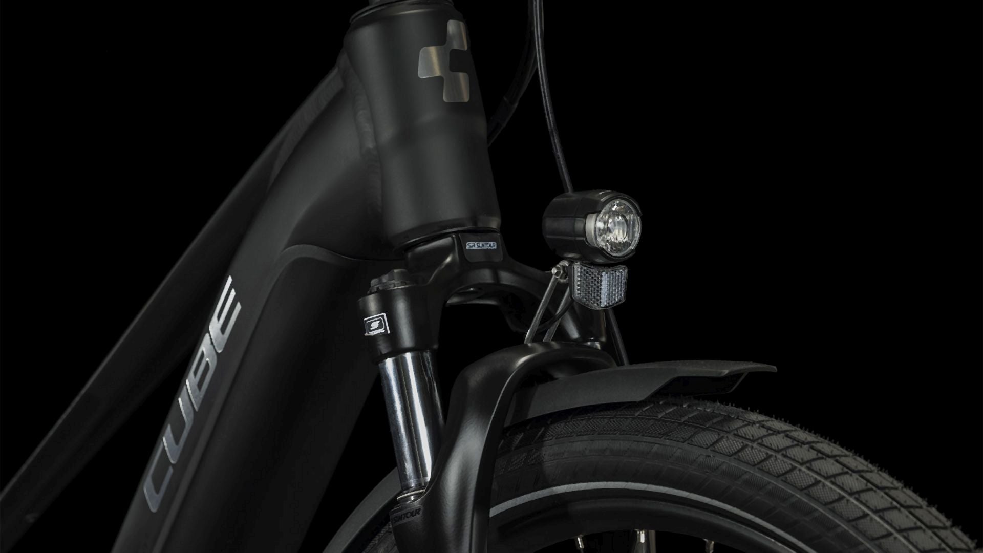 Cube Touring Hybrid Pro 625 black´n´metal Trapez