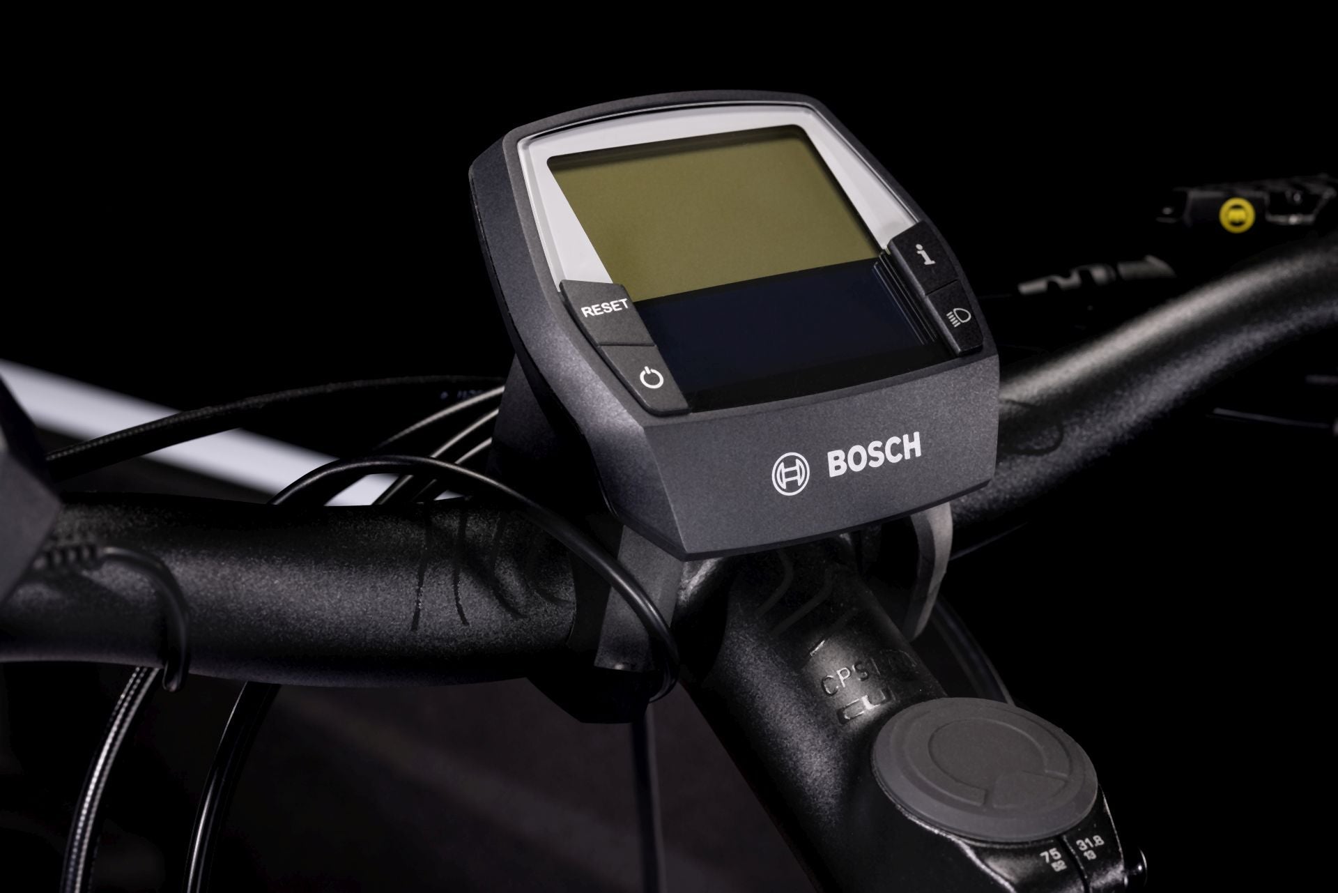 Cube Cargo Hybrid 500 flashwhite´n´black
