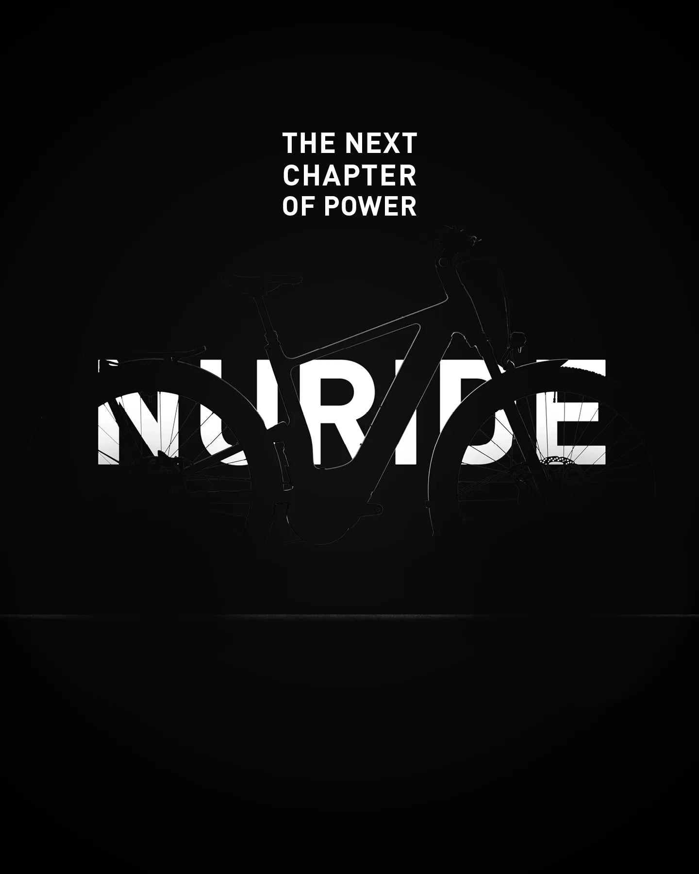 E-Bike Silhouette mit großem "NURIDE" Schriftzug, dunkles Design, modernes Fahrrad für Outdoor-Enthusiasten.