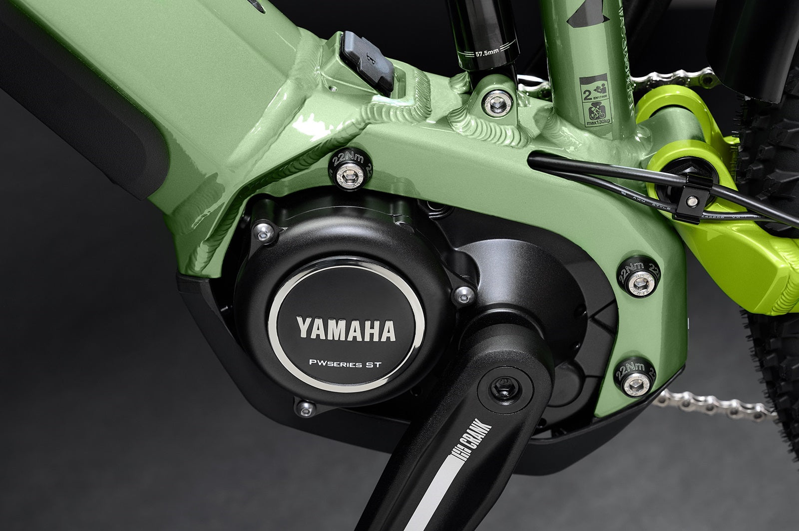 Grünes Haibike Adventr E-Bike mit Yamaha PWseries ST-Motor für All-Terrain-Abenteuer.
