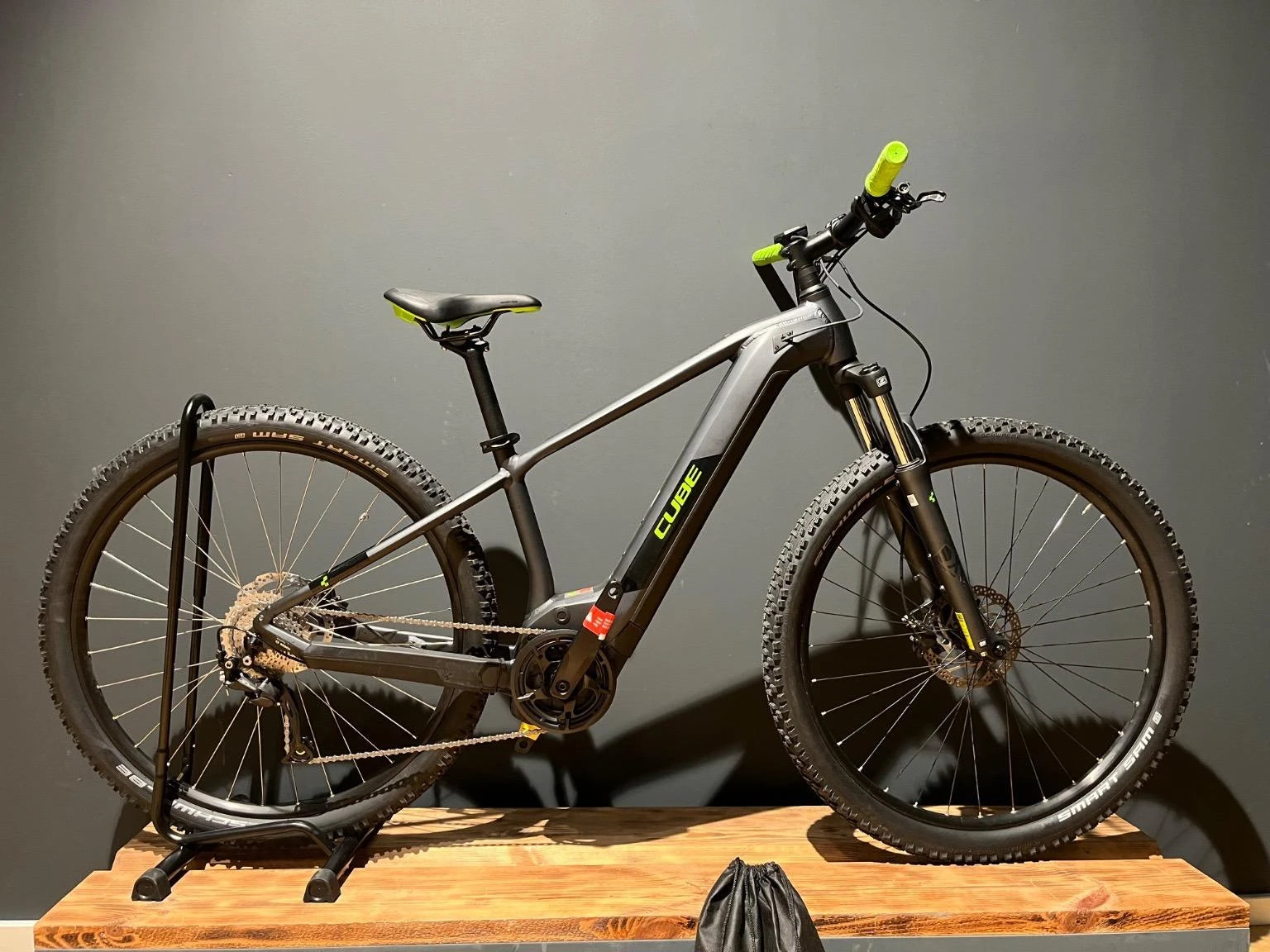 Cube Reaction Hybrid Performance 400 iridium´n´green 2021