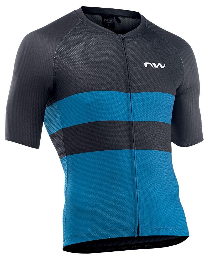 Kurzes, grau-blau gestreiftes Fahrradtrikot von NW mit Reißverschluss für sportliche Radfahrer.
