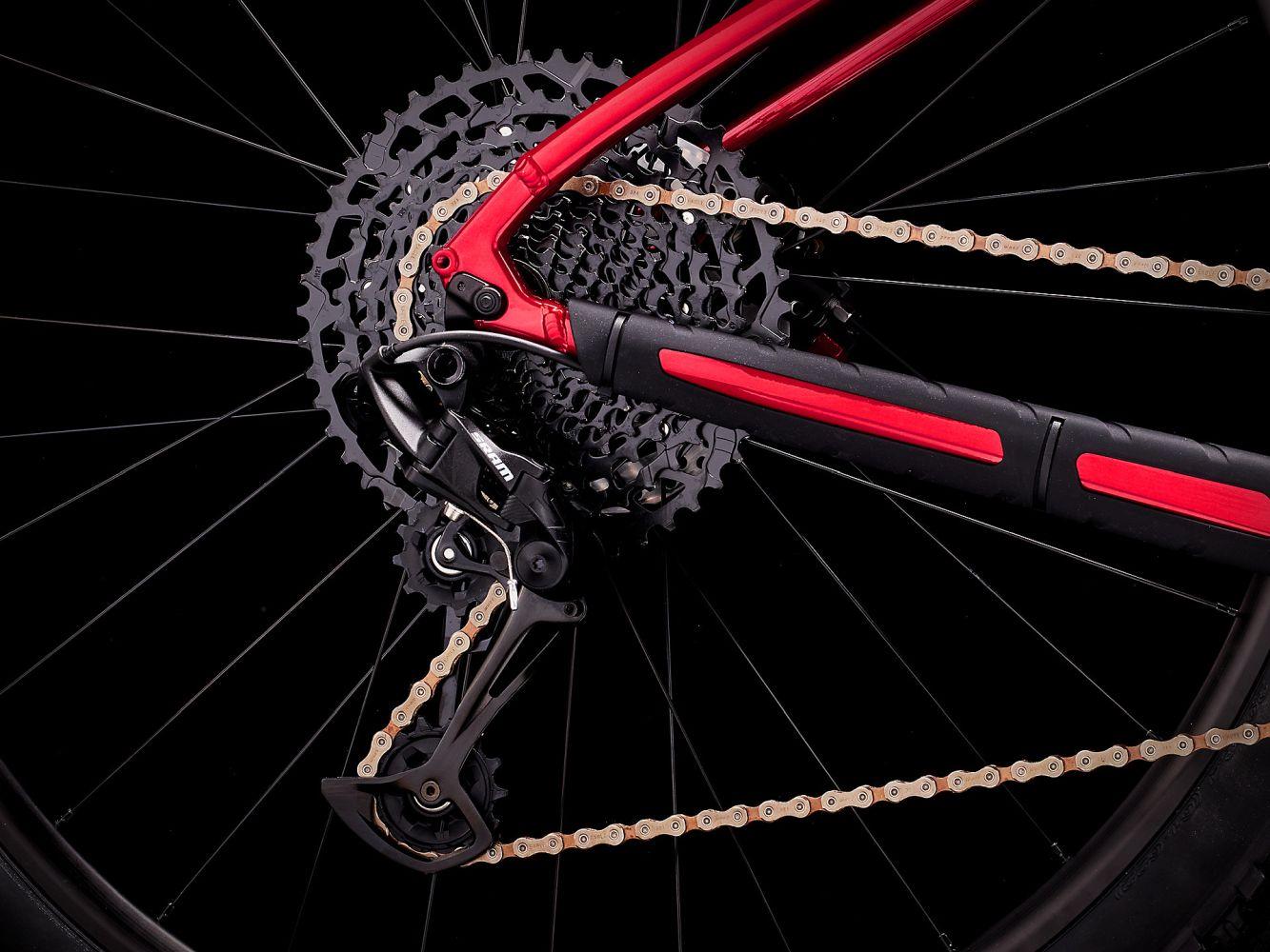 Trek Marlin 8 Gen 3 Crimson - Liquid-Life